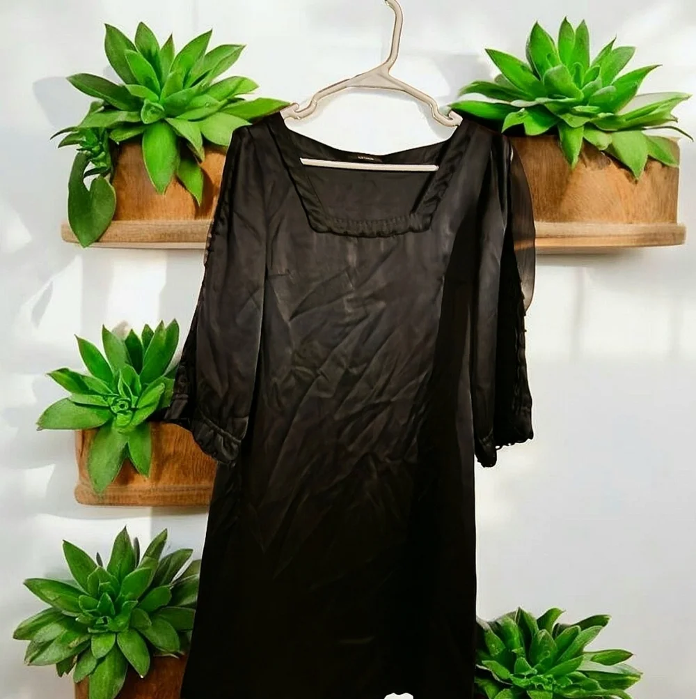 Elie Tahari 100% Silk in Liquid Black Latax-esk Mini Dress 3/4 Slit Sleeve